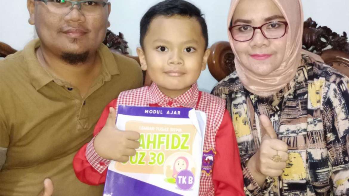 Ayah & Bunda Toungku Reyhan Nasution