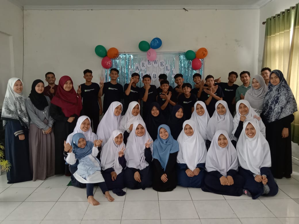 Usai 2 Bulan Belajar di Kampung Inggris Pare, Santri SMP IMBS Payakumbuh Percaya Diri Pulang ke Ranah Minang